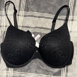 Pink wear everywhere push-up bra